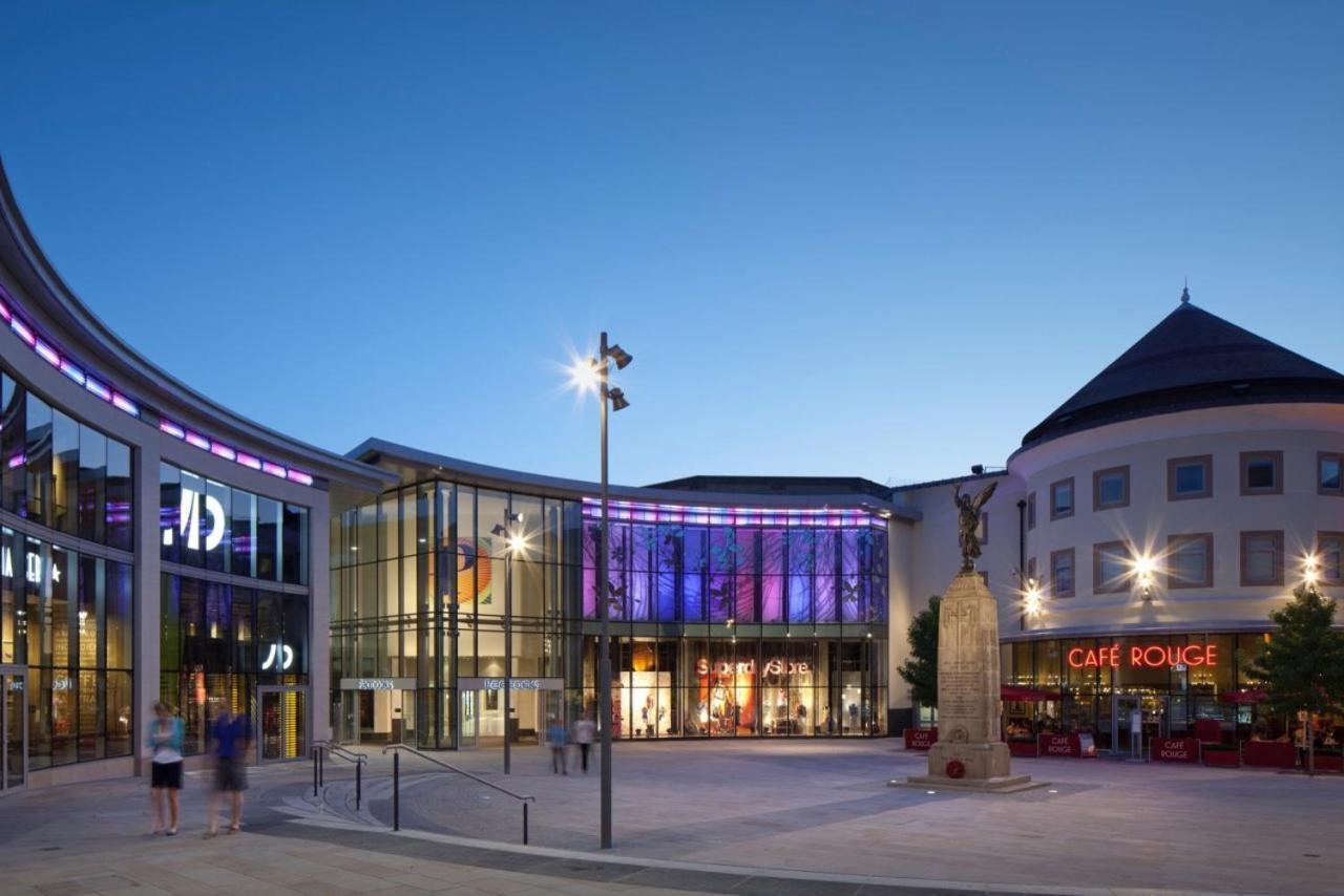 Cloud9Sa At Woking Central المظهر الخارجي الصورة